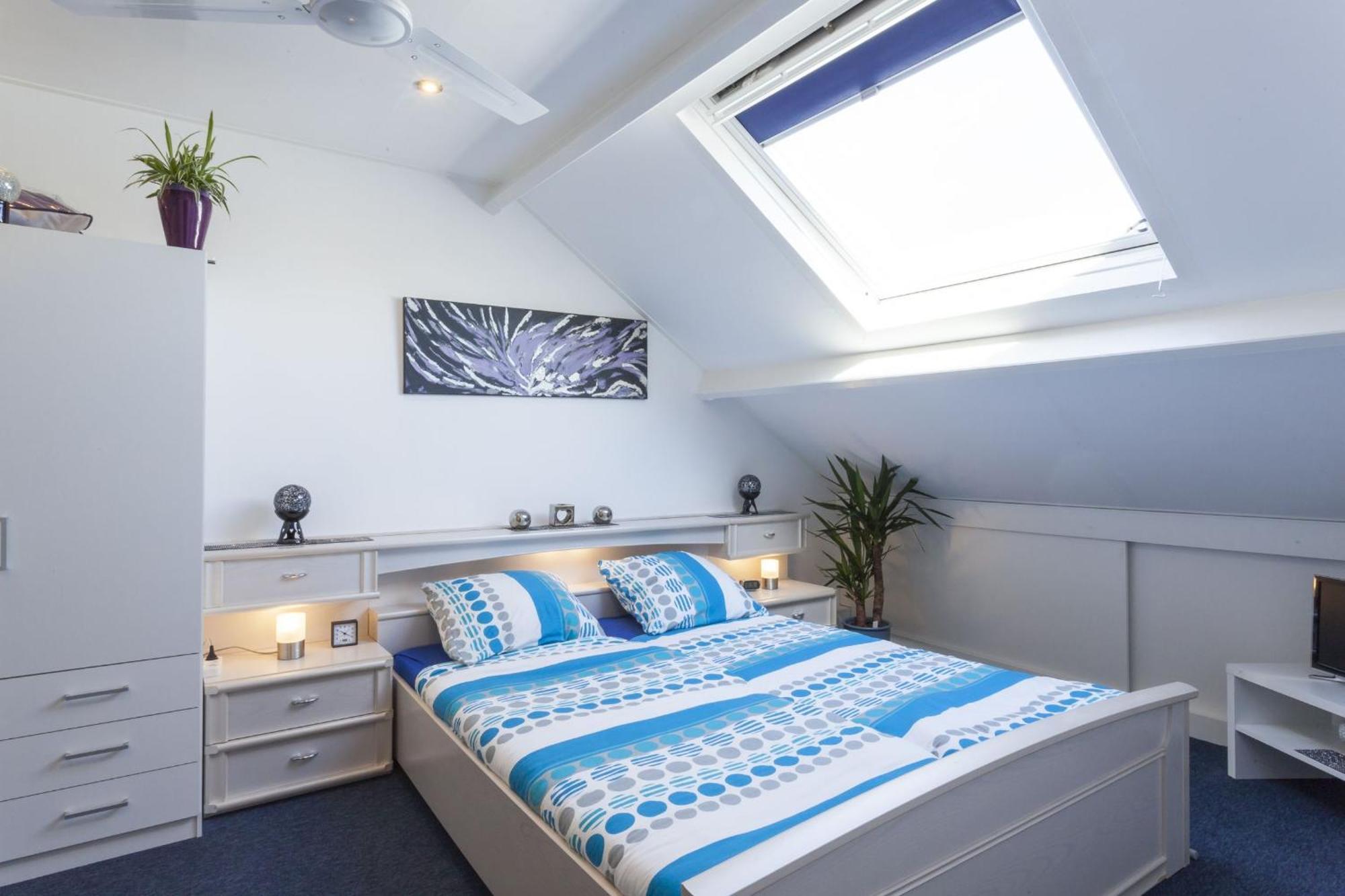 Enschede Bed & Breakfast Bagian luar foto