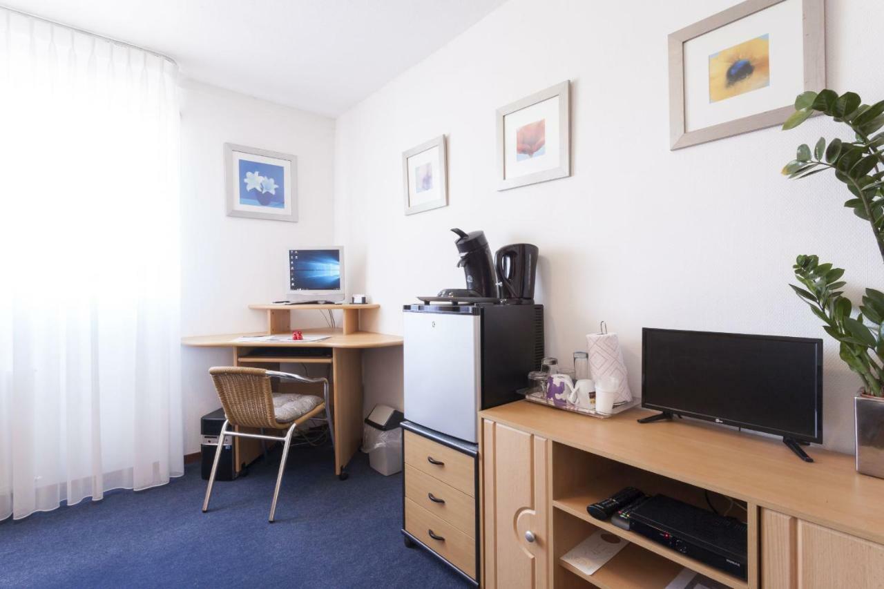Enschede Bed & Breakfast Bagian luar foto