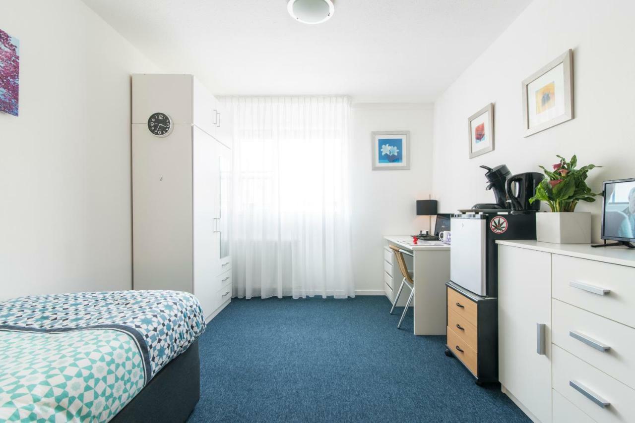 Enschede Bed & Breakfast Bagian luar foto